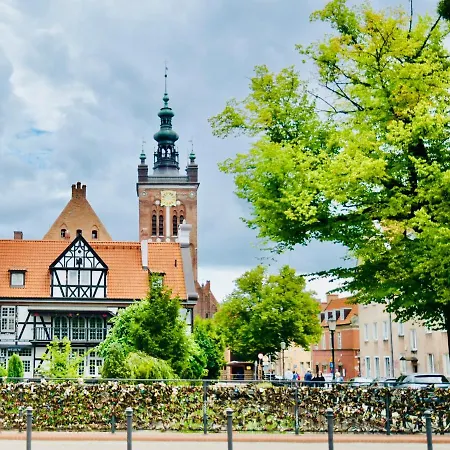 公寓 Kondor Shekspir *