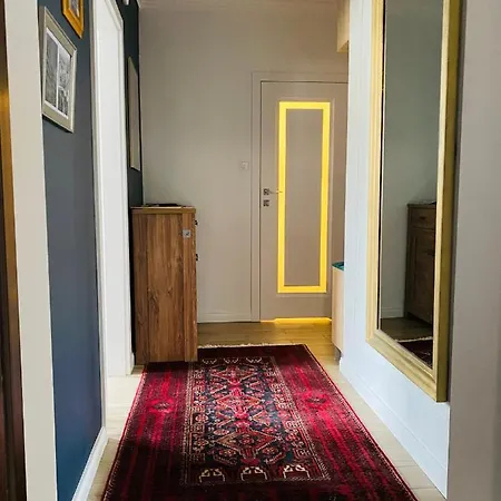 Kondor Shekspir Apartment