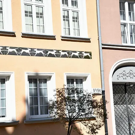 Kondor Shekspir Apartment